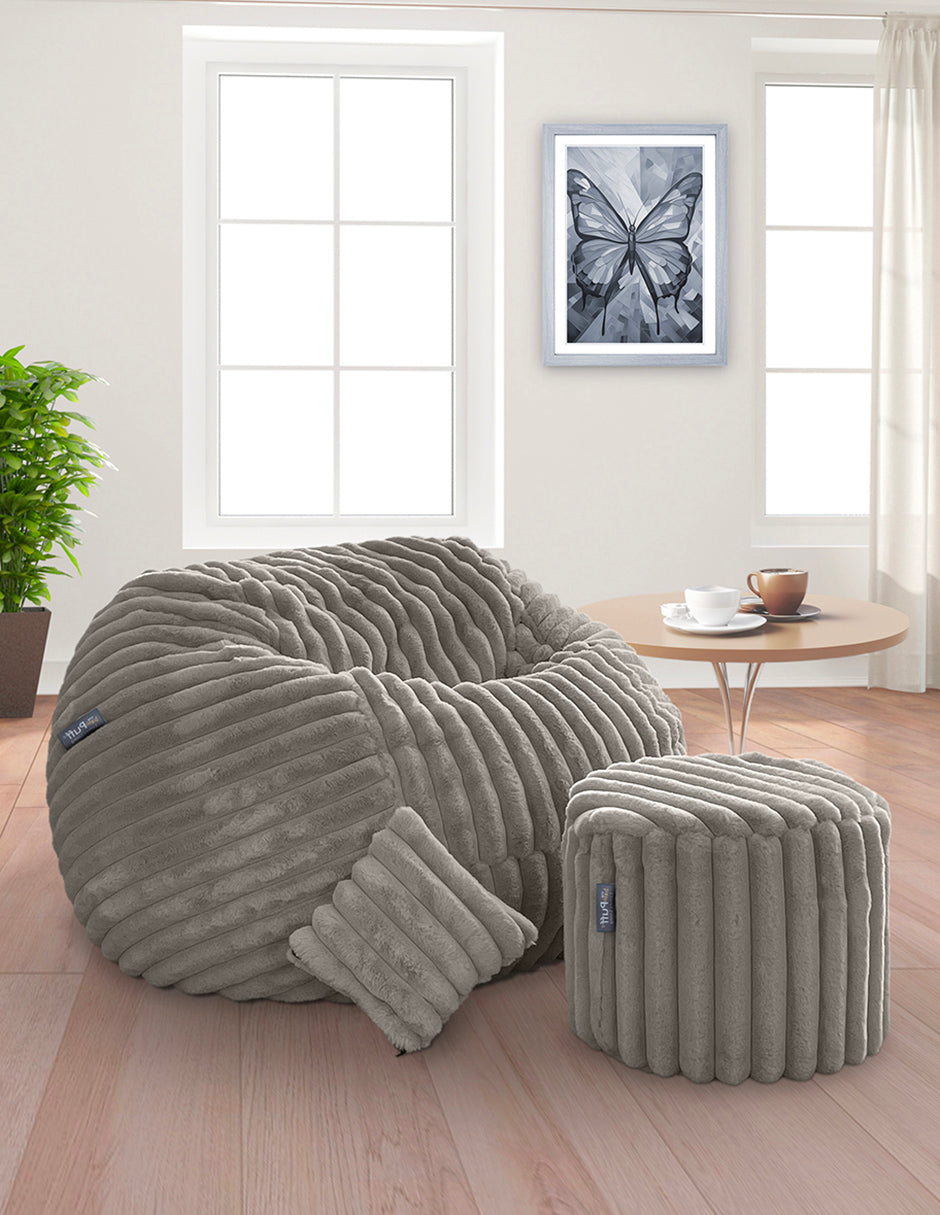 Jumbo Lux con taburete y almohada