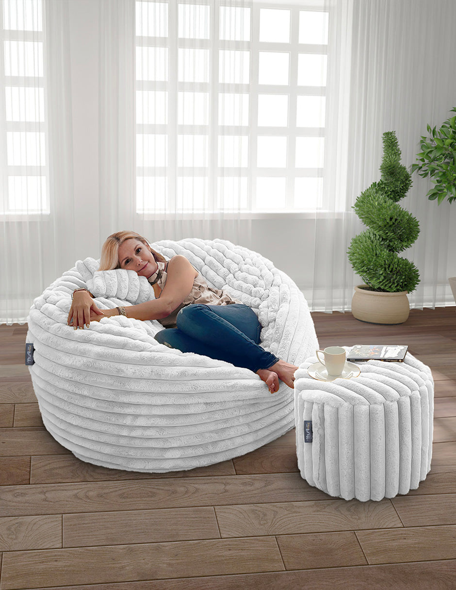Jumbo Lux con taburete y almohada